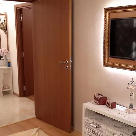 Apartment In Sweet Homes 3