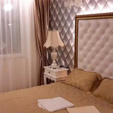 In Sweet Homes 3 Apartment